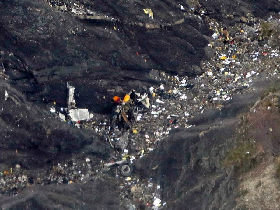 Encuentran los restos del avión de Germanwings siniestrado