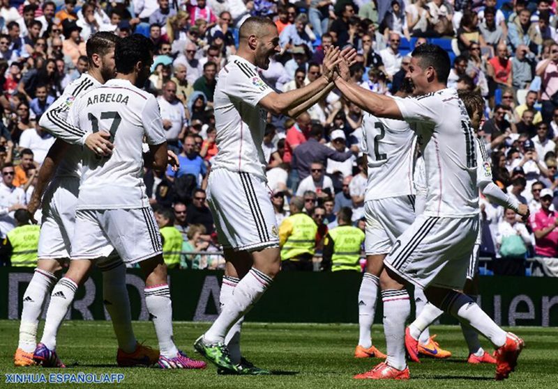 Fútbol: El Real Madrid golea 9-1 al Granada (4)