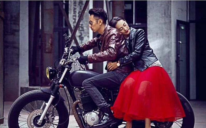 Una pareja de jóvenes tibetanos causan furor con sus fotos de boda
