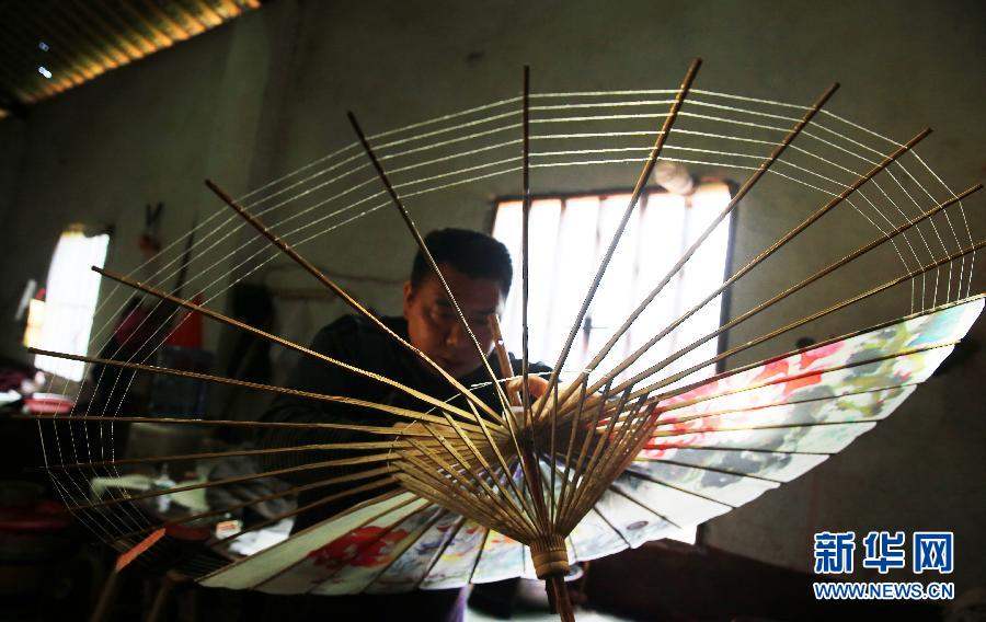 Paraguas de papel de aceite, patrimonio cultural inmaterial a nivel nacional de la provincia de Sichuan 7