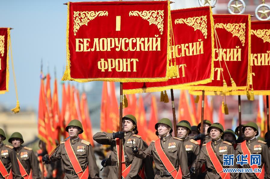 El desfile en la Plaza Roja, una muestra de la fuerza rusa frente a la presión europea