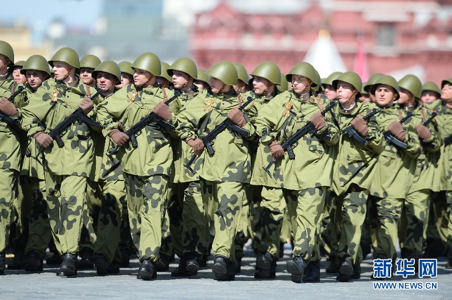 El desfile en la Plaza Roja, una muestra de la fuerza rusa frente a la presión europea