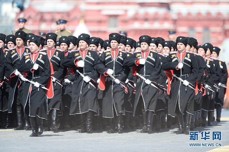 El desfile en la Plaza Roja, una muestra de la fuerza rusa frente a la presión europea