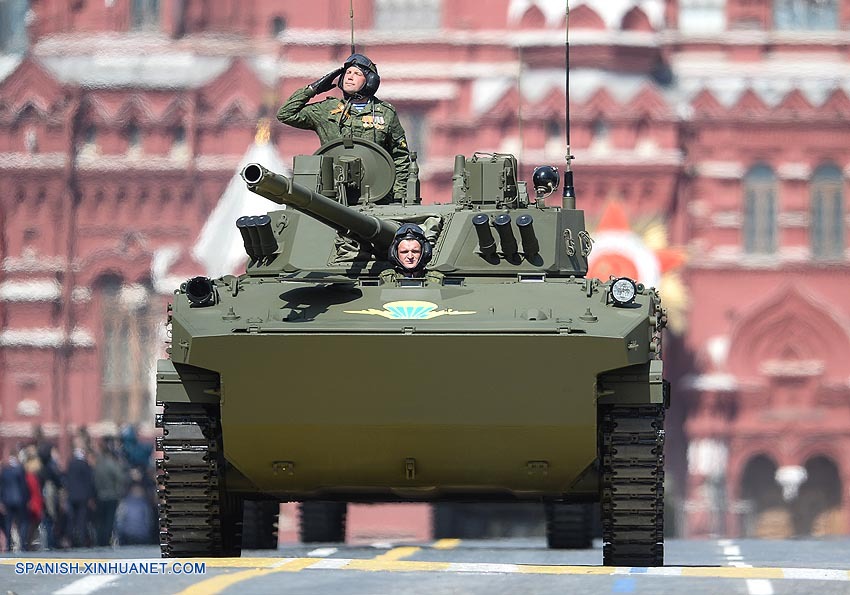 El desfile en la Plaza Roja, una muestra de la fuerza rusa frente a la presión europea