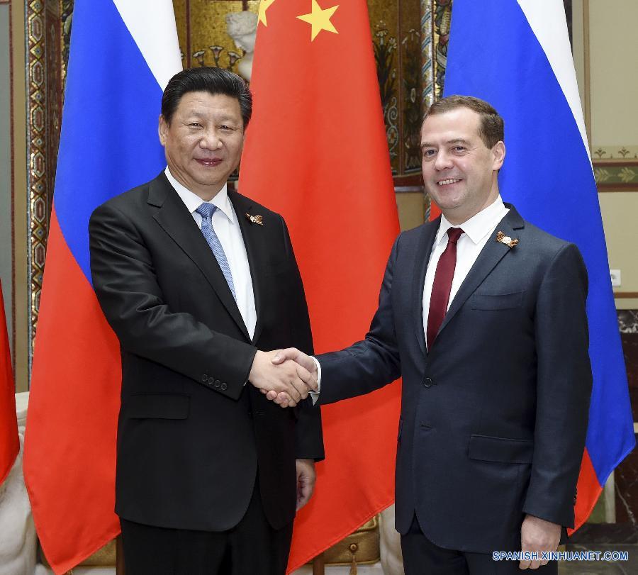 Presidente chino se reúne con PM ruso