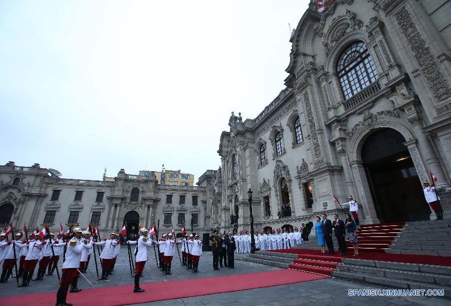 Primer ministro chino llega a Perú en visita oficial