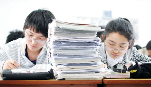 Participarán 9,42 millones de chinos en examen de acceso a la universidad