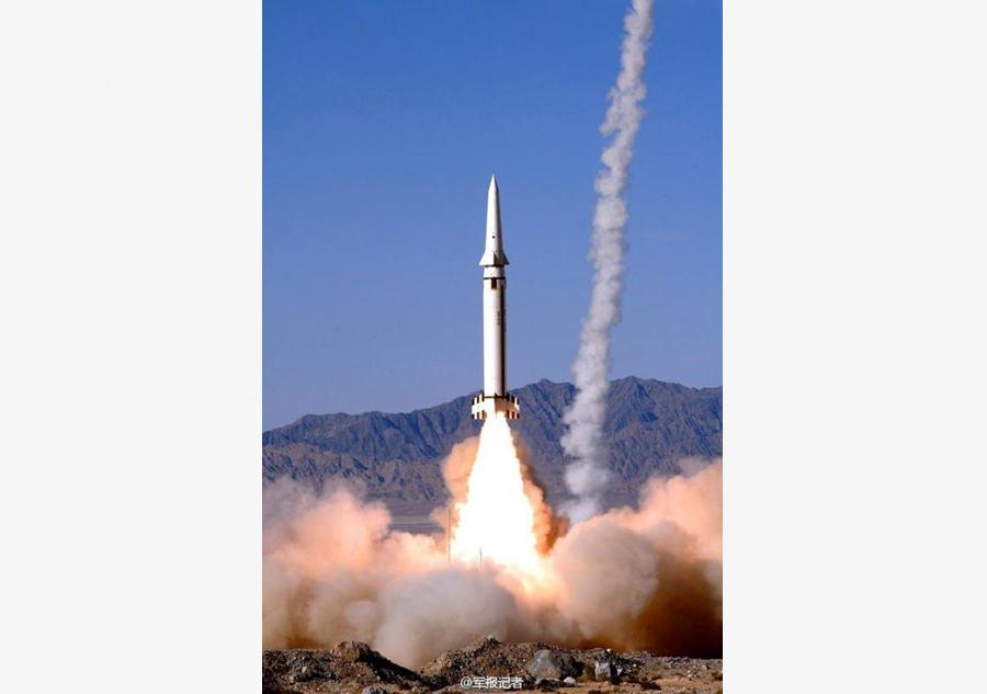 Foto de archivo muestra el momento del lanzamiento del misil DF-11. [Foto/Xinhua]