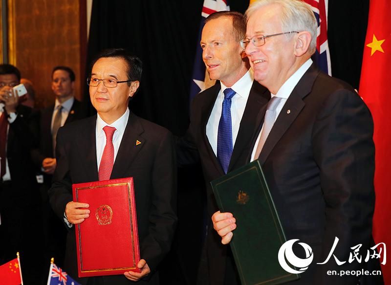 Australia y China firman acuerdo de libre comercio