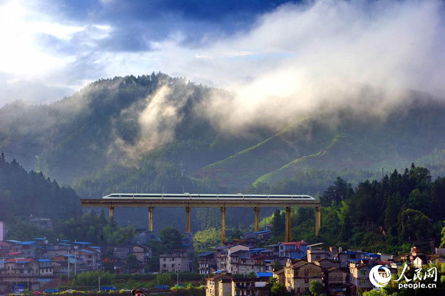 Imágenes espectaculares del trayecto de alta velocidad Hefei – Fuzhou