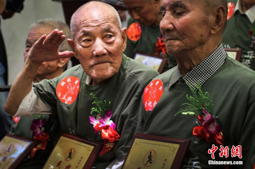 Veteranos conmemoran el inicio de la guerra de resistencia contra la agresión japonesa