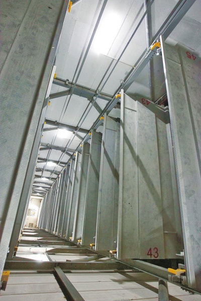 Construyen un aparcamiento de 48 metros de altura en Zhengzhou 2