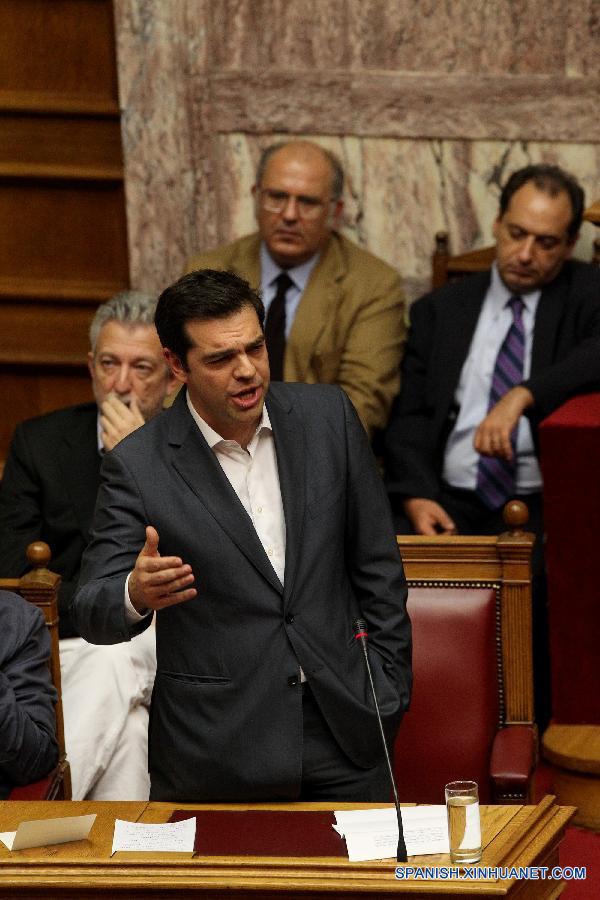 Parlamento griego aprueba acuerdo sobre deuda y primeras reformas 3