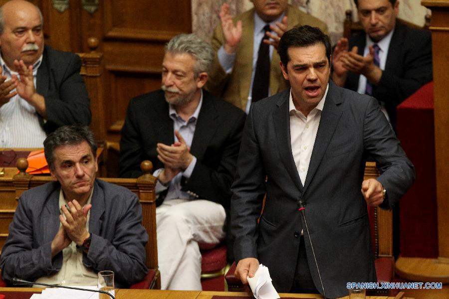 Parlamento griego aprueba acuerdo sobre deuda y primeras reformas