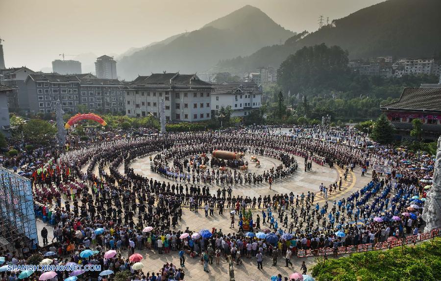 Guizhou: Festival cultural Yang'esha del grupo étnico Miao en Condado Jianhe 7