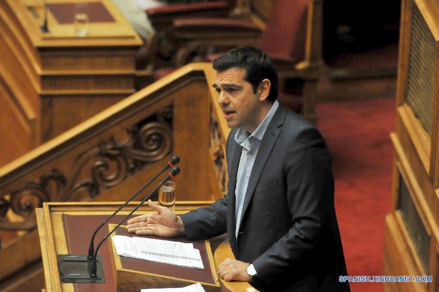Parlamento griego aprueba segundo paquete de reformas cruciales para el rescate 3