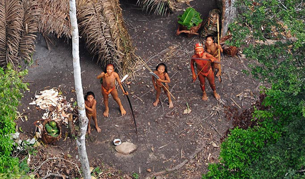 Salen a la luz imágenes de la última tribu perdida del Amazonas