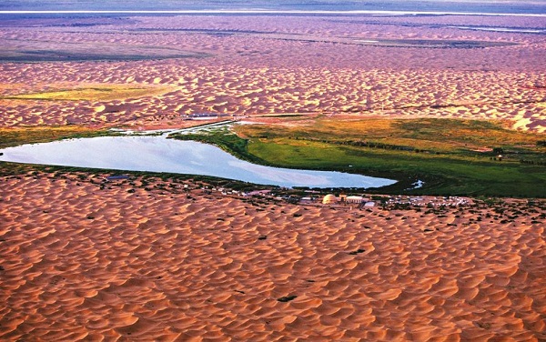 Científicos chinos hallan en desierto "sumidero de carbono faltante"