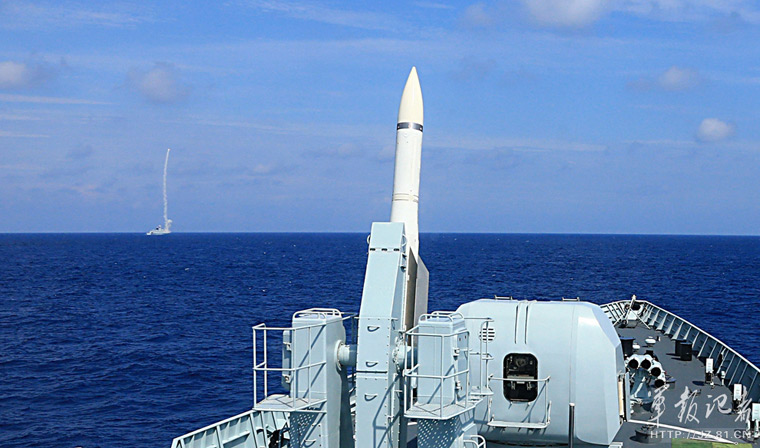 Armada china realiza ejercicio con municiones reales en Mar Meridional de China 5