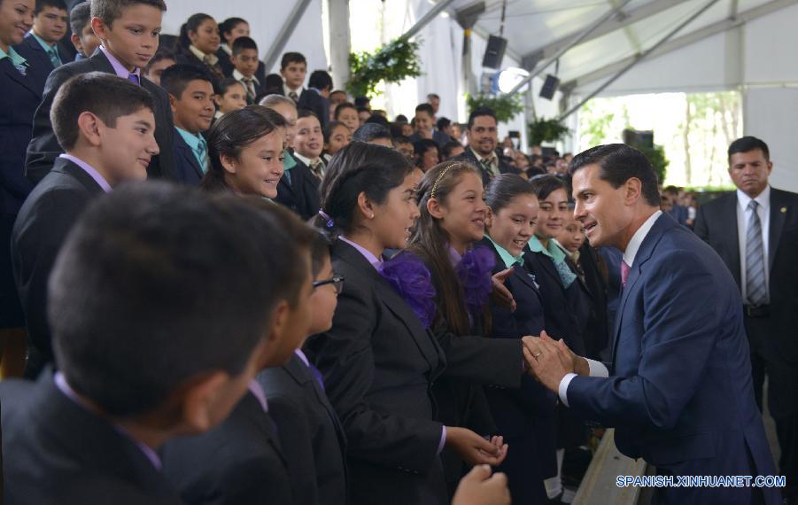 Rechaza presidente mexicano fines de privatización en reforma educativa 2