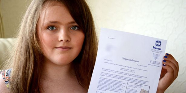 Una británica de 12 años supera en coeficiente intelectual a Hawking y Einstein