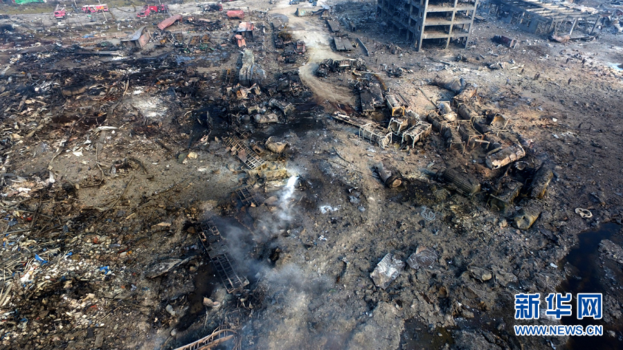 Asciende a 112 cifra de muertos por explosiones en Tianjin