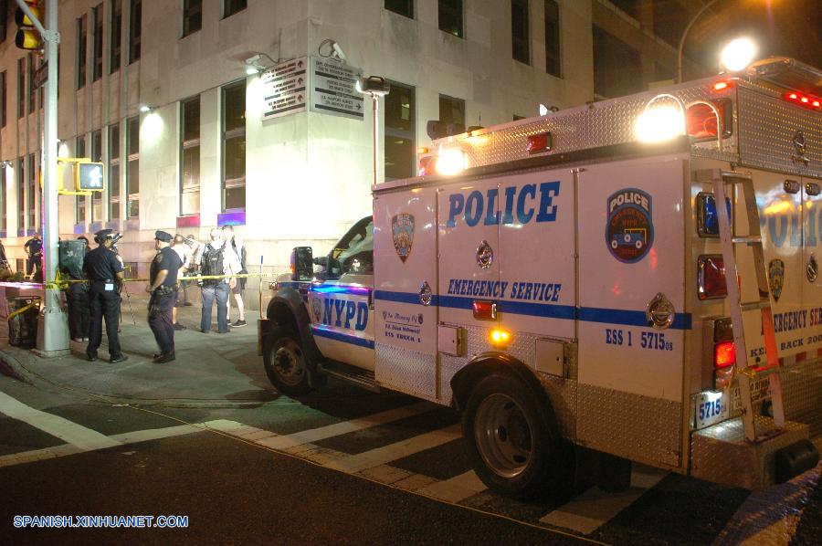 Hombre armado mata a guardia y se suicida en edificio federal de Manhattan, según policía