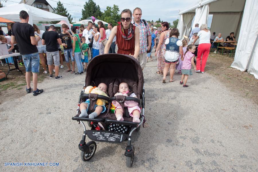 Hungría: Festival nacional de gemelos en Ercsi