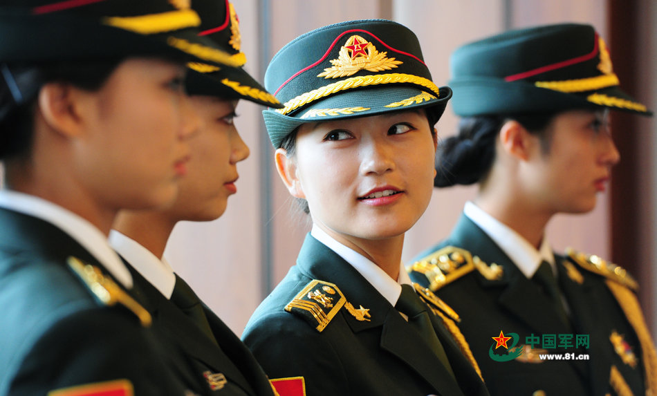 Guardias de honor femeninas aparecerán en desfile de Día de la Victoria