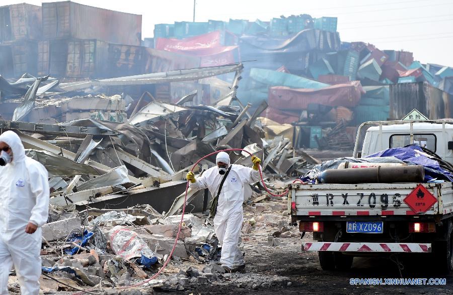 Asciende a 129 cifra de muertes por explosiones en Tianjin, China