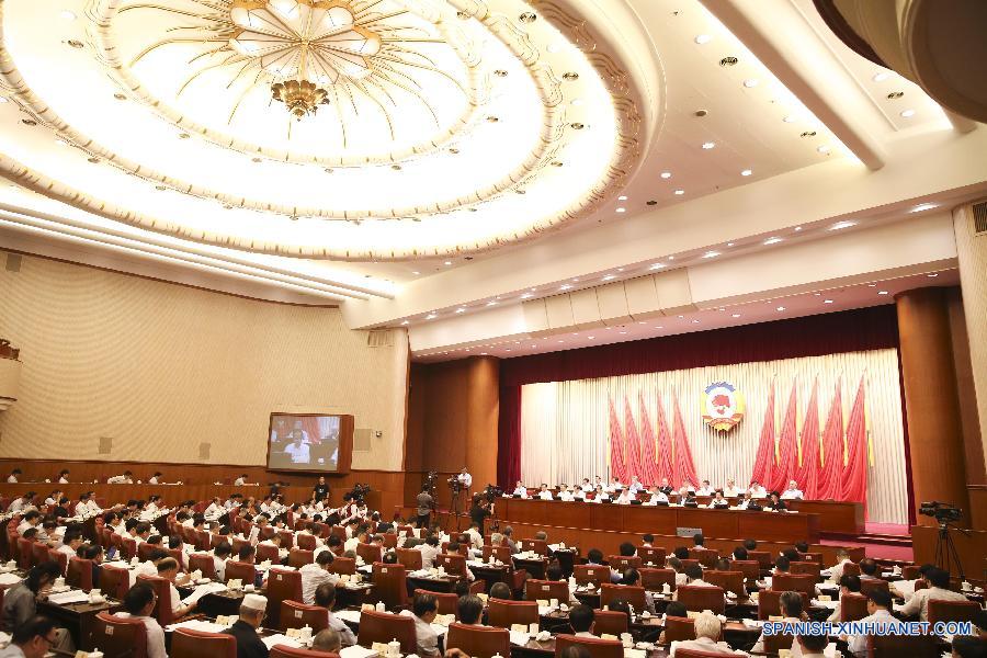 Máximo órgano consultivo de China analiza valores socialistas fundamentales
