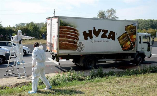 Decenas de inmigrantes mueren en Austria asfixiados en un camión