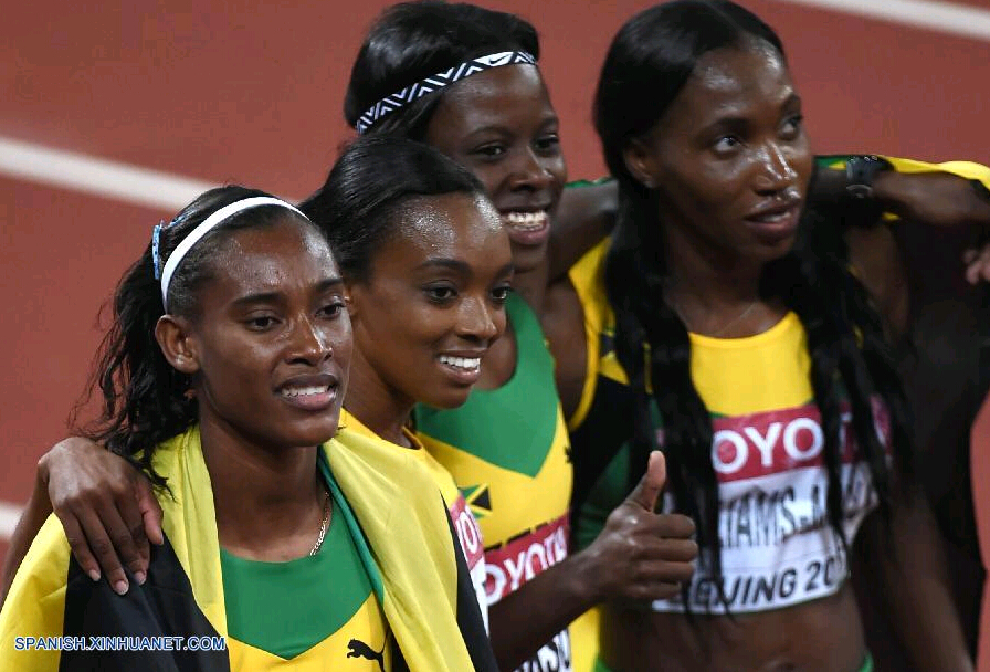 Jamaica derrota a EEUU en 4x400m femenil