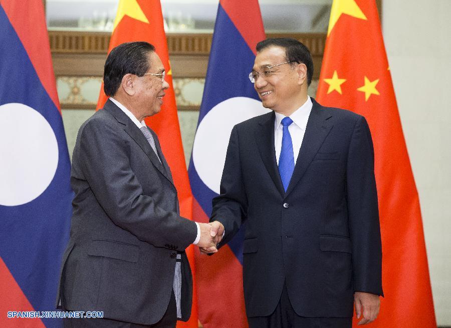 China promete fortalecer relaciones con Laos