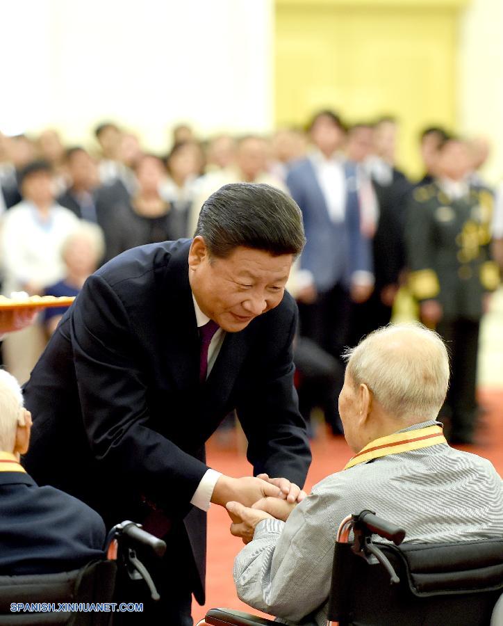 Presidente chino otorga medallas a veteranos de II Guerra Mundial