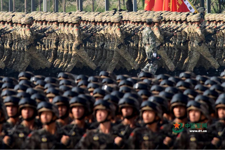 Entrenamientos de las tropas chinas para desfile militar de Día de Victoria