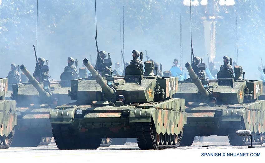 China exhibe armamento por aniversario de fin de guerra