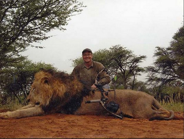 El dentista de Minnesota que mató al león Cecil no se arrepiente de su vileza