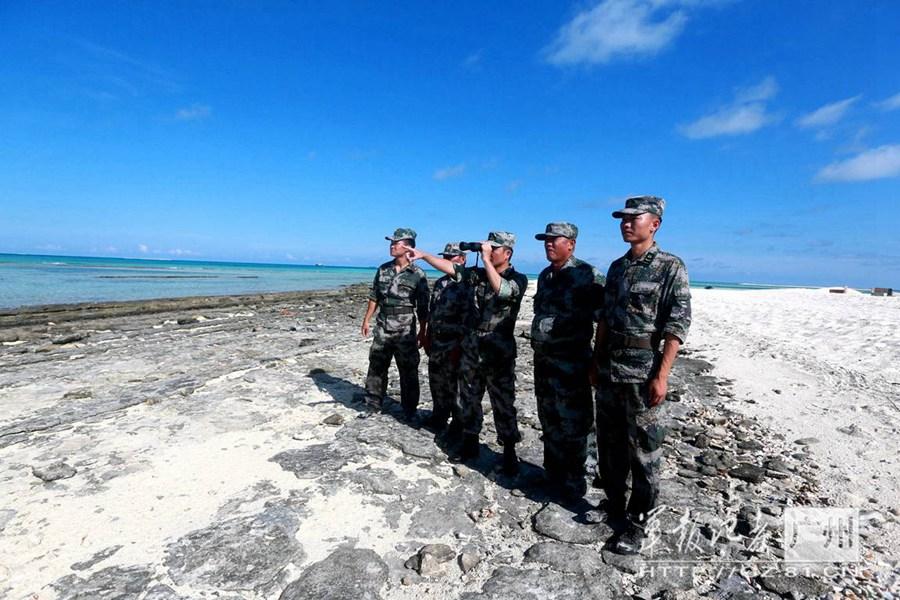 Soldados en Sansha protegen las islas