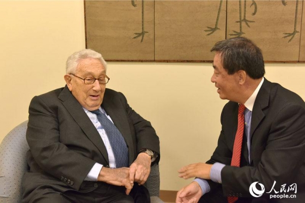 Kissinger: China y EE.UU deben trabajar en cooperación, no en confrontación