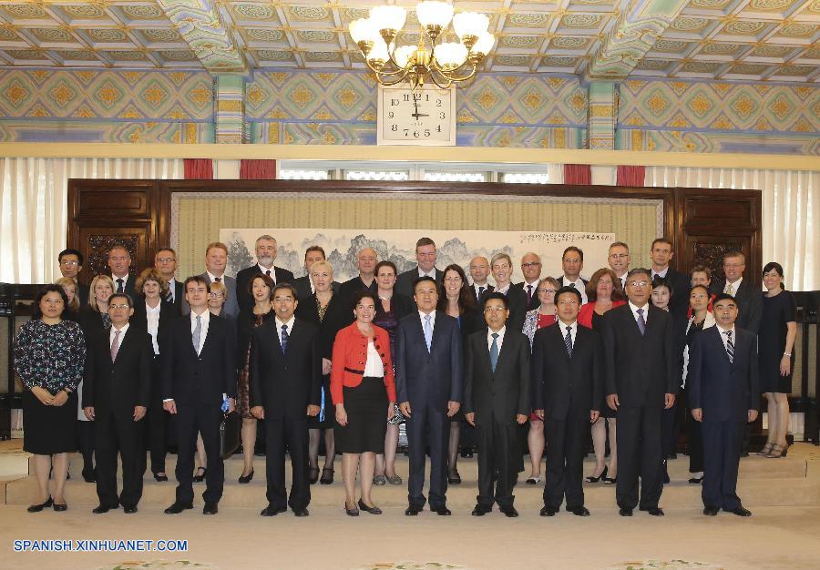 Consejero de Estado chino se reúne con funcionarios australianos y neozelandeses