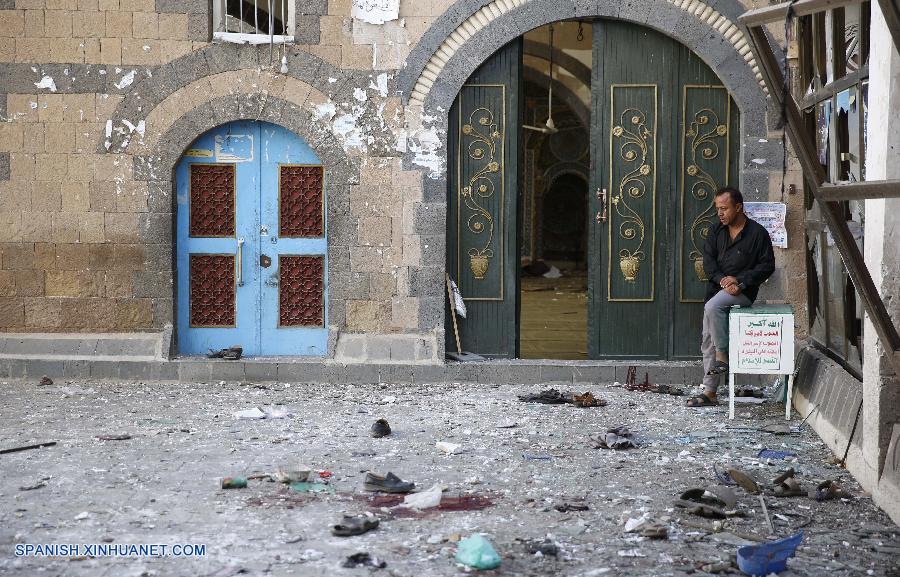 Dos atentados suicidas sacuden mezquita de capital yemení durante oraciones de Eid al-Adha