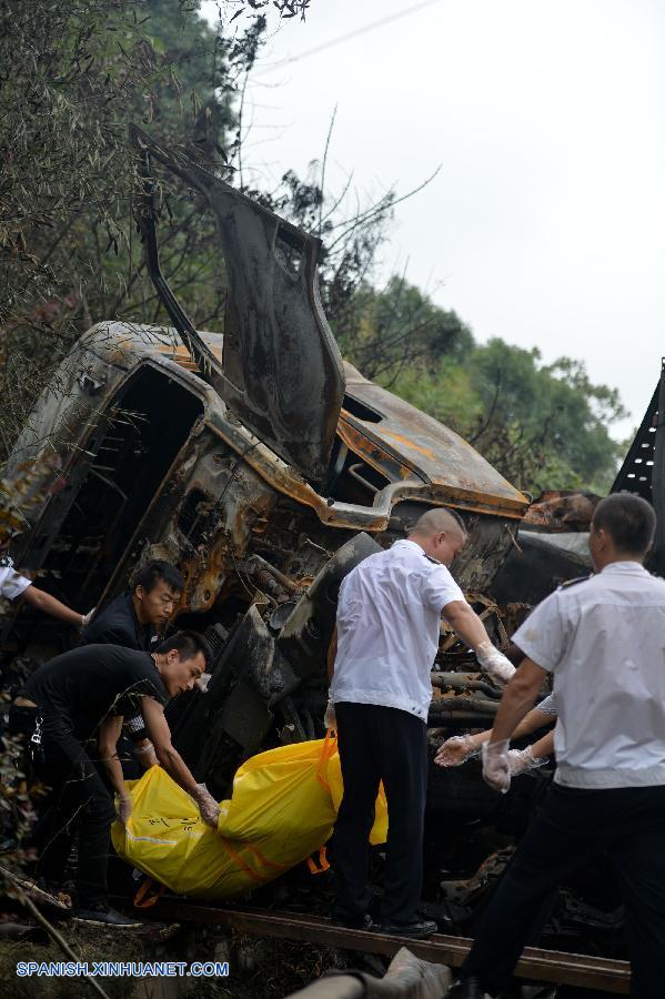 Sube a 22 número de fallecidos en accidente de tráfico en centro de China