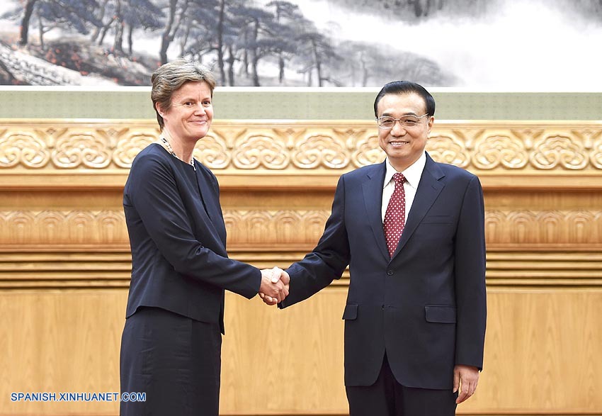Primer ministro de China se reúne con nuevos embajadores extranjeros