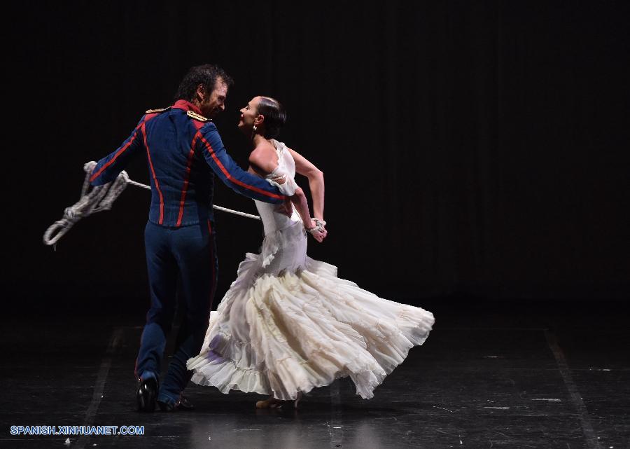 Presentan la puesta en escena "Carmen" en Beijing