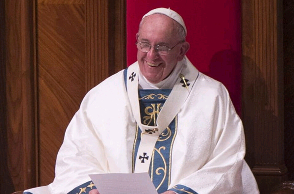 El Vaticano niega que el Papa tenga un tumor cerebral