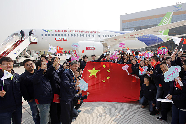 ICBC promoverá la venta del nuevo avión C919 de China