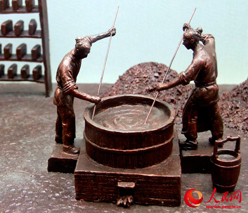 La destilacion del Maotai es famosa porque logra mantener la fragancia natural de las materias primas que mezcla para obtener el alcohol. (Foto: YAC)
