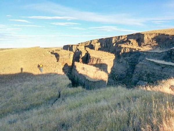Una misteriosa grieta en las montañas de Wyoming da lugar a todo tipo de teorías