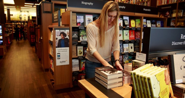 Amazon abre su primera librería física